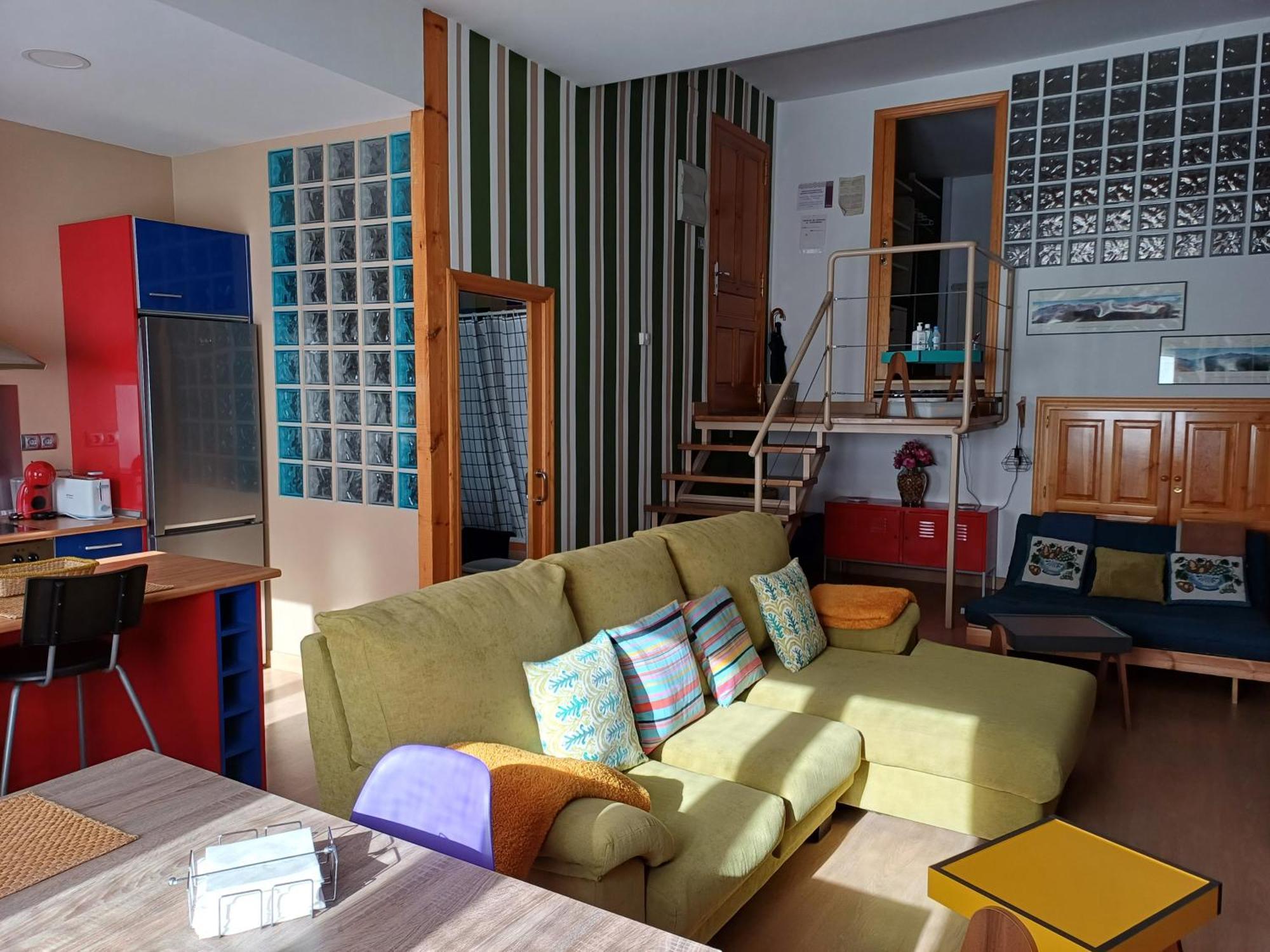 Apartamento Puerta Del Pirineo Sabinanigo Exterior photo